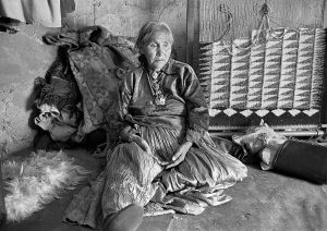 Navajo_woman_73_4SH-1200W